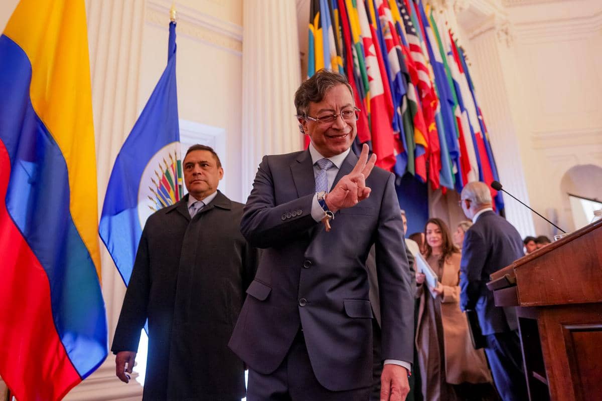 Presiden Kolombia Desak Israel Setop Serang Lebanon