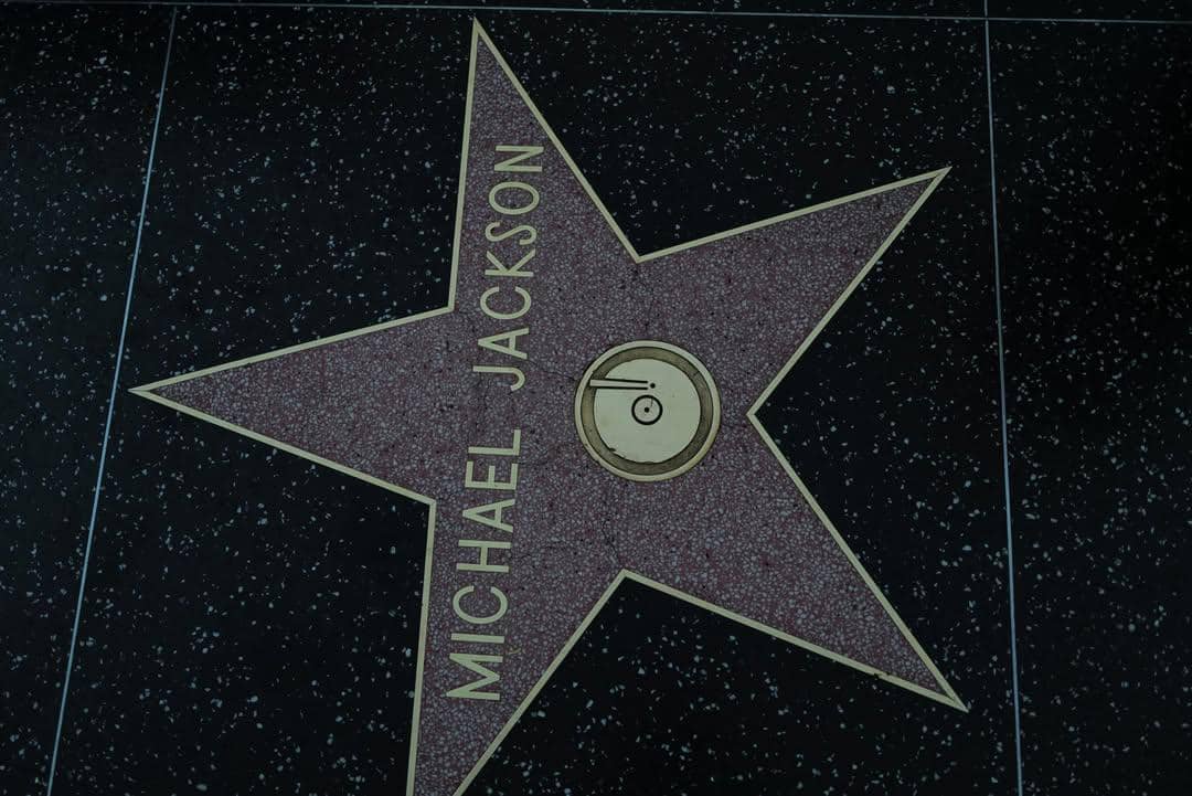 Tiara Andini jalan-jalan di Hollywood Boulevard