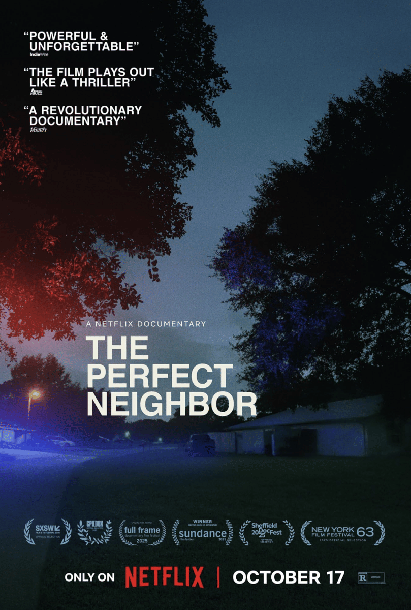 Poster film dokumenter Netflix berjudul The Perfect Neighbor menampilkan suasana malam dengan cahaya merah dan biru di area perumahan.