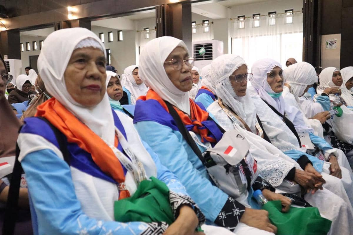 Jemaah haji Sumbar yang merupakan korban bencana pada November 2025 (Foto: Kemenhaj Sumbar)