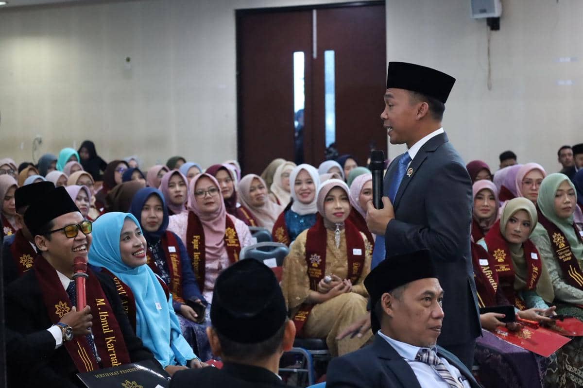Bangun Generasi Emas, Guru Tak Bisa Digantikan Oleh Kecerdasan Buatan