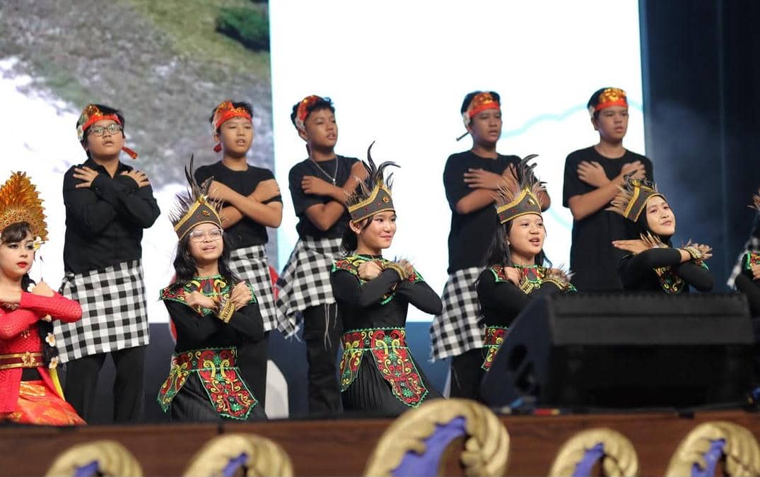 Bilqis Anak Ayu Ting Ting Lulus SD (instagram.com/ayutingting92)