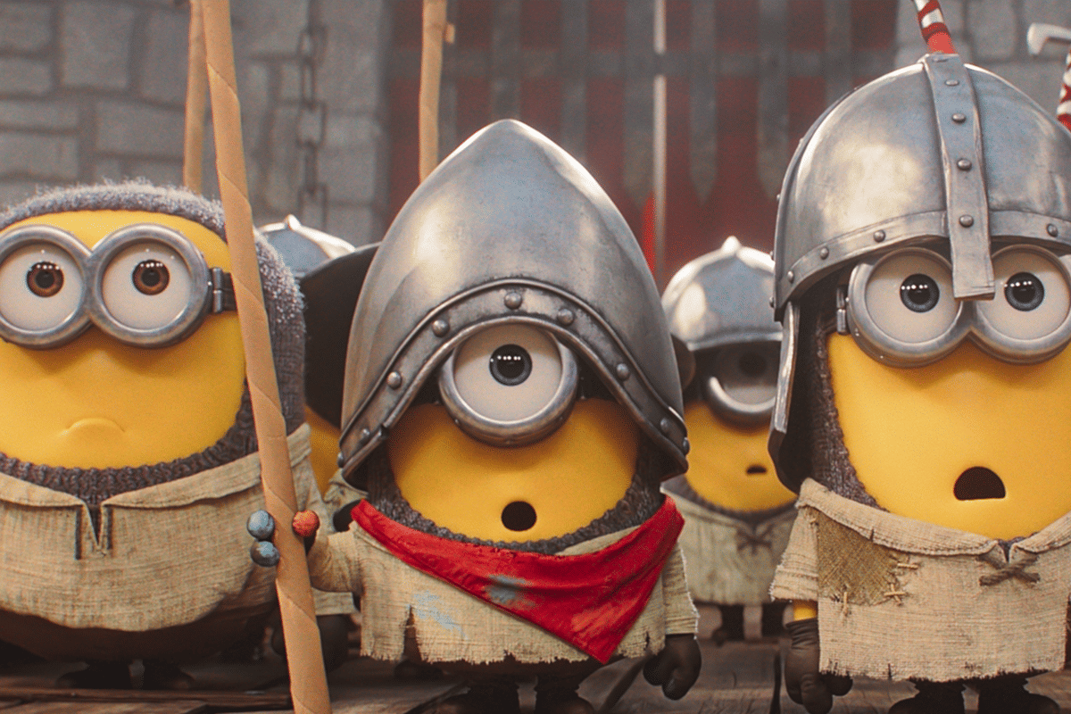 adegan dalam film Minions & Monsters