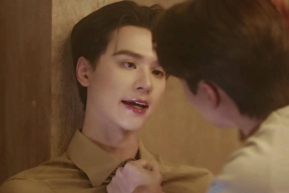 7 Fakta Peran Keng Harit dalam Drama BL Still Holding up like the Moon