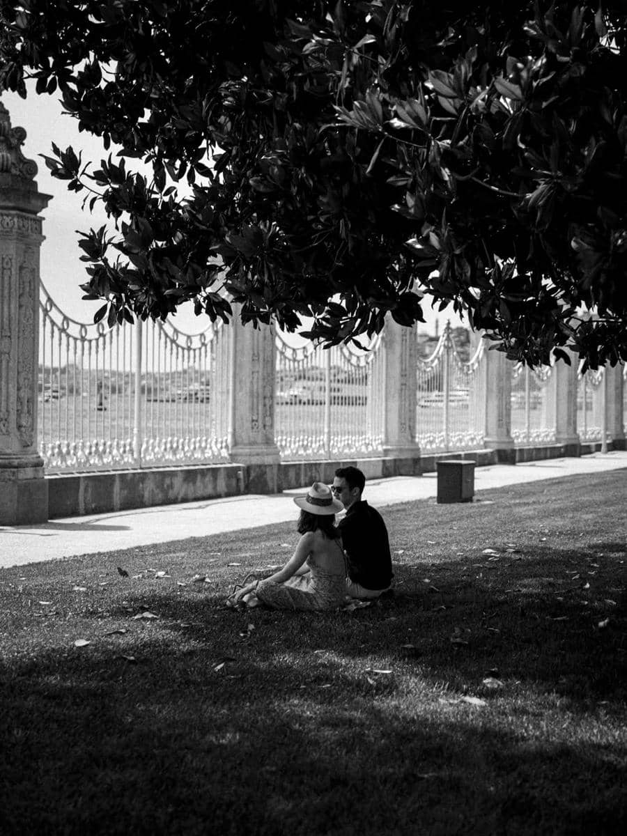 Cinta Laura mengunjungi istana Dolmabahçe di Istanbul