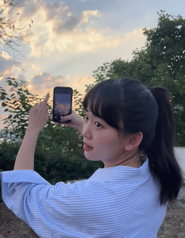 Ide hair style berponi ala Jin Ki Joo