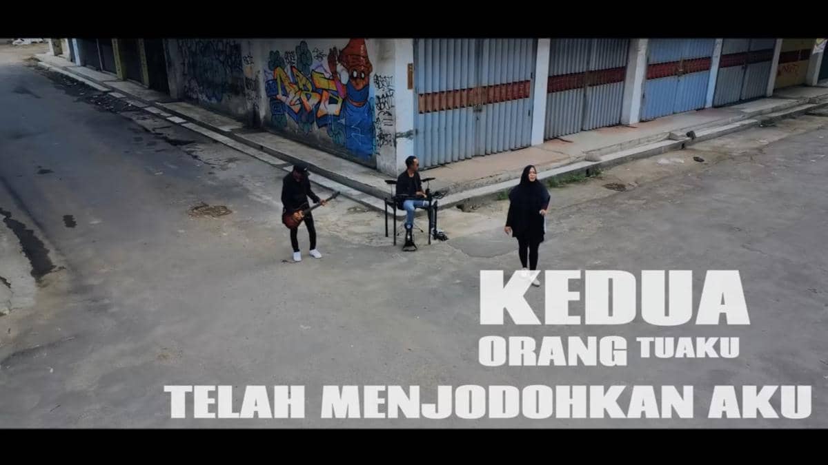 cuplikan video klip "Takkan Pisah 2"