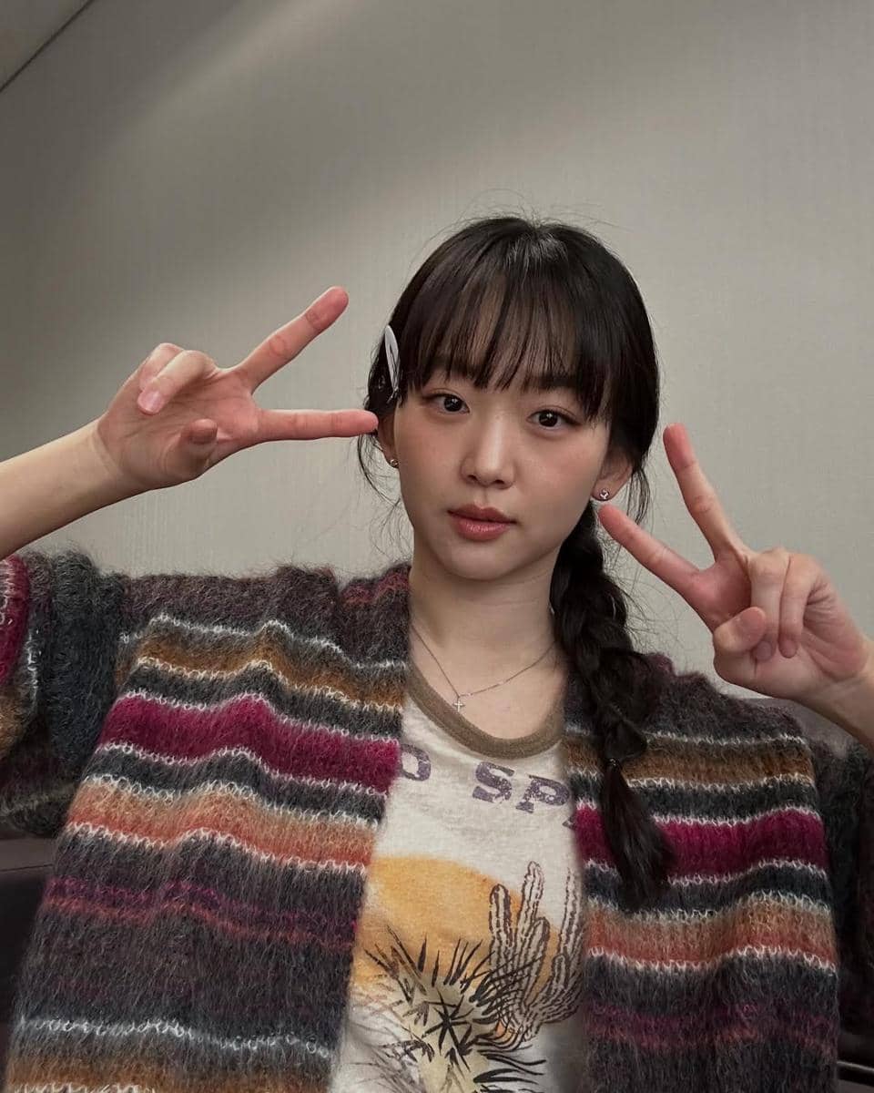 Ide hair style berponi ala Jin Ki Joo