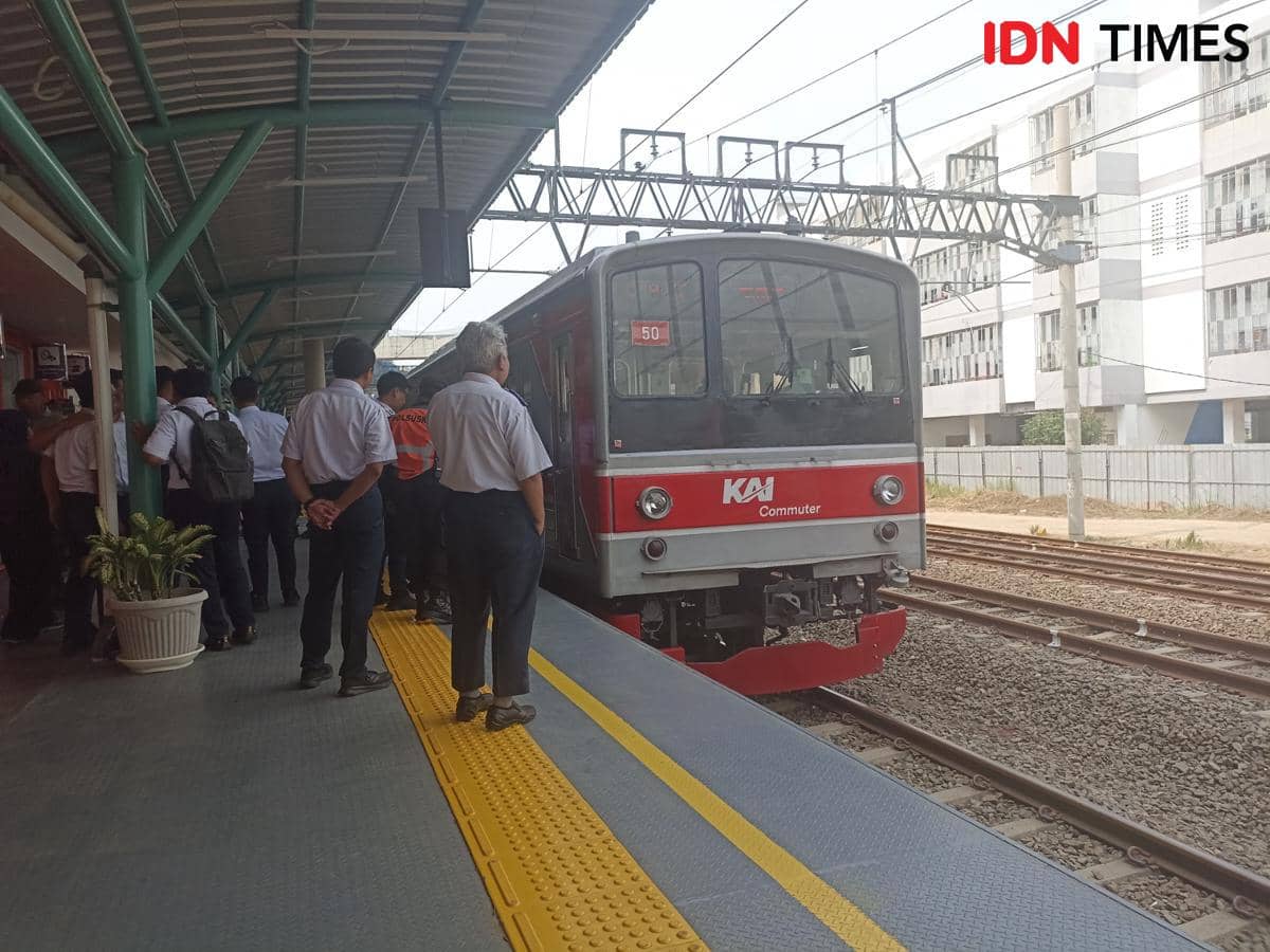 Resmi Dibuka! Ini Rute KRL dan Jadwal Operasi Stasiun JIS