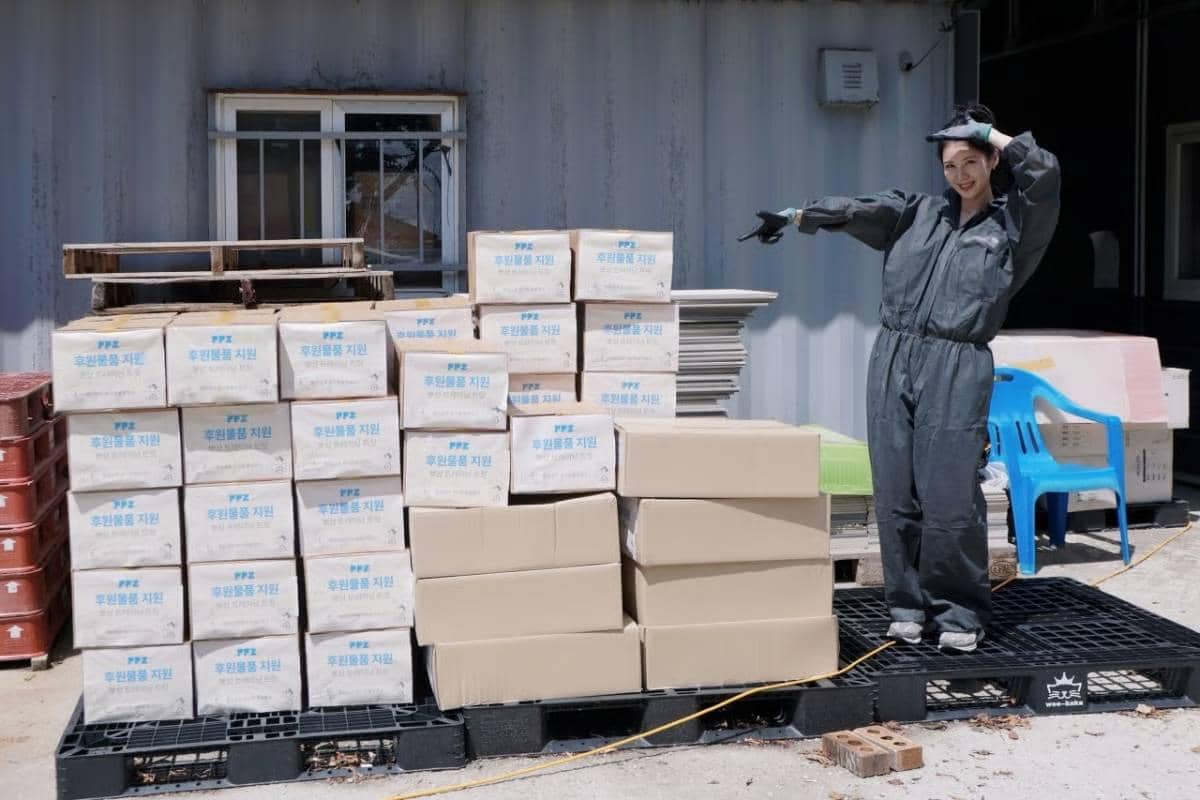 Ucapkan terima kasih kepada para penggemarnya.jpg