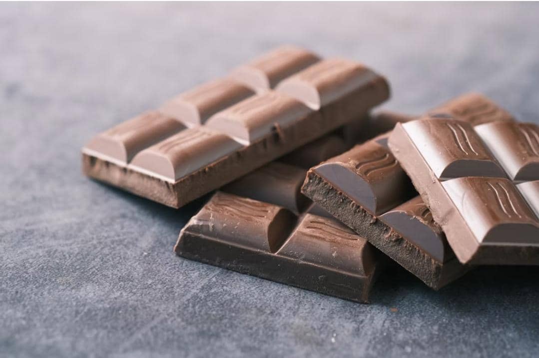 ilustrasi dark chocolate