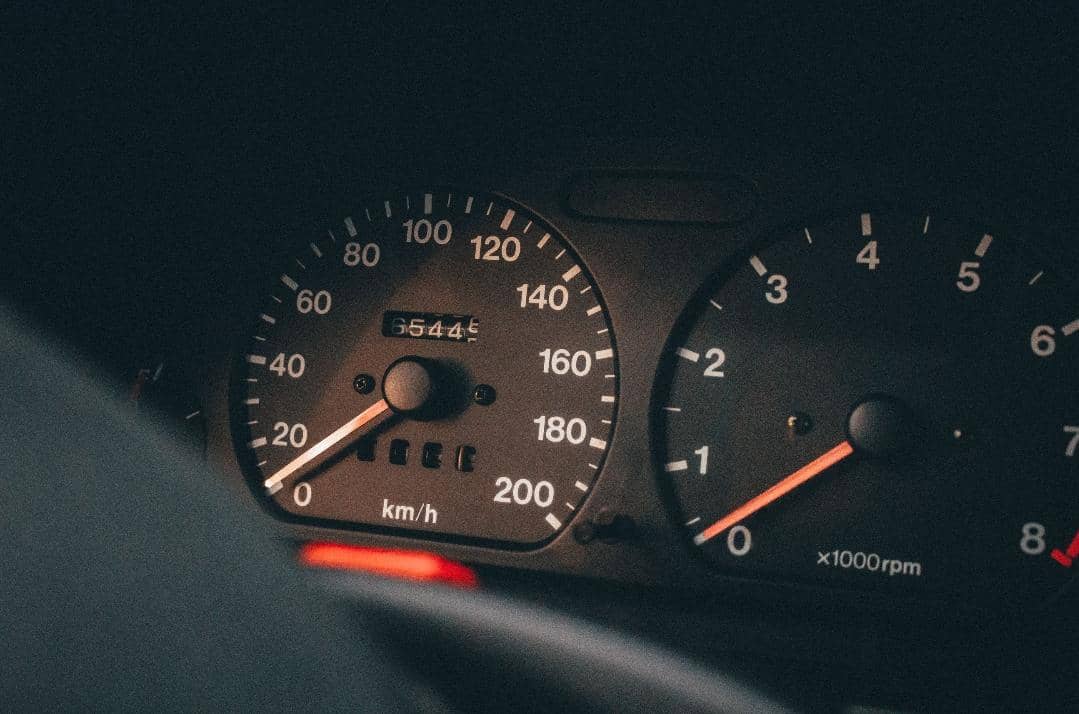 3 Cara Mudah Memastikan Odometer Mobil Bekas Asli atau Palsu