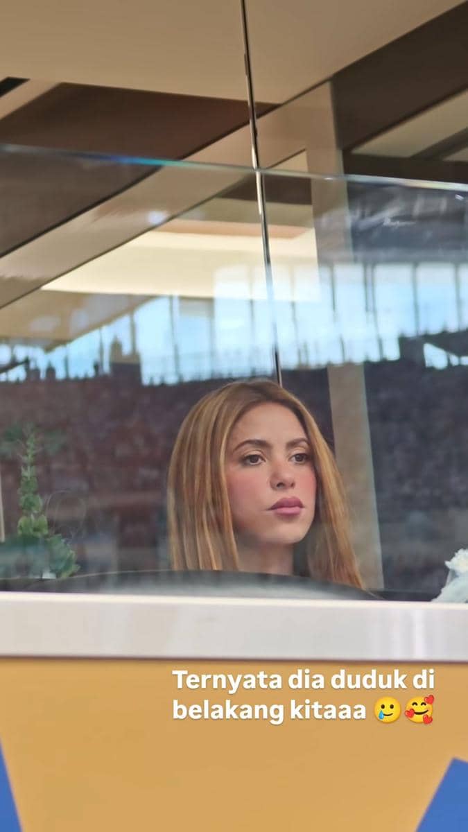 Aurel dan Atta Nonton Argentina di Piala Dunia (instagram.com/aurelie.hermansyah)
