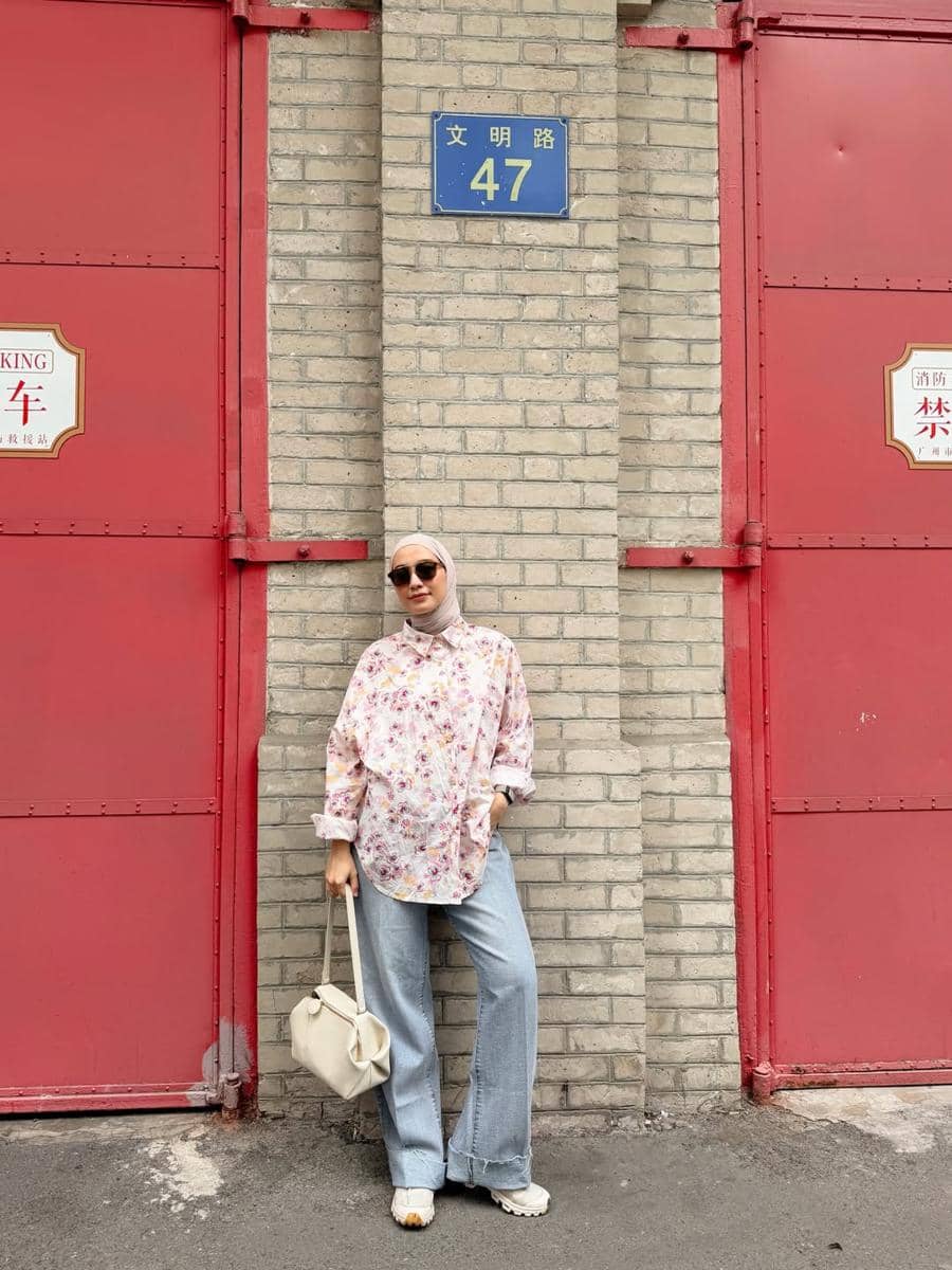 OOTD Blue Jeans ala Mega Iskanti