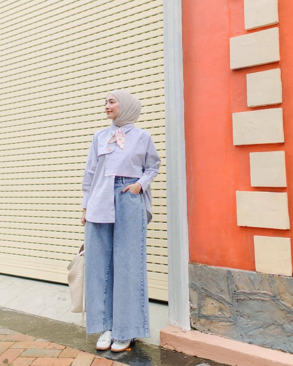 OOTD Blue Jeans ala Mega Iskanti
