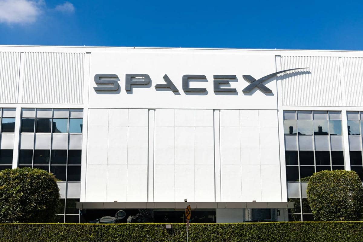 Saham SpaceX Rontok, Nilai Pasar Susut hingga Rp2.400 Triliun