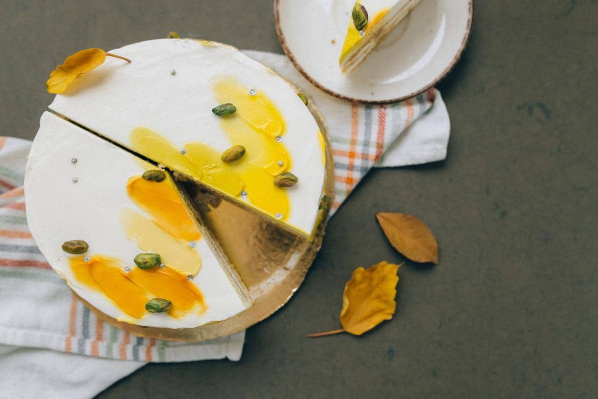 Resep Pistachio Cake ala Bakery yang Harum dan Premium
