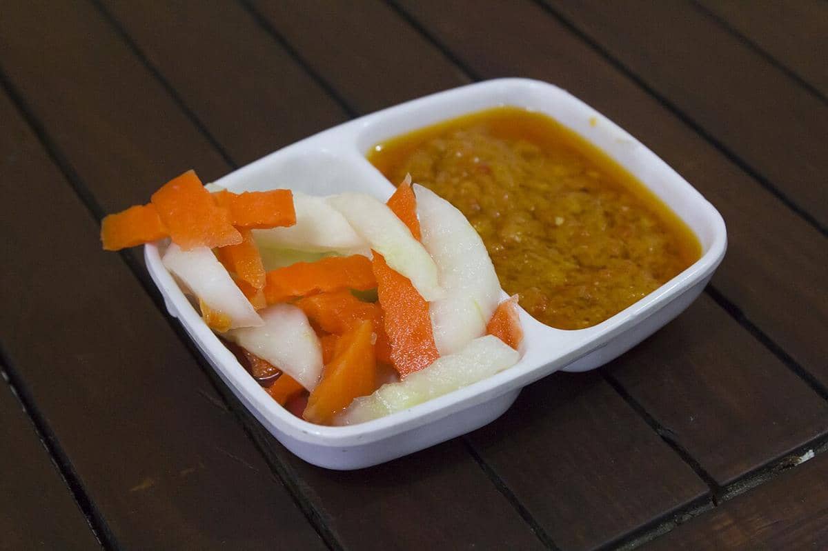 Resep Acar Timun Wortel Bumbu Kuning, Segar dan Harum Rempah