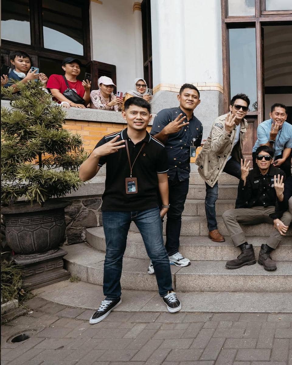 The Dudas-1 mengunjungi Lawang Sewu di Semarang