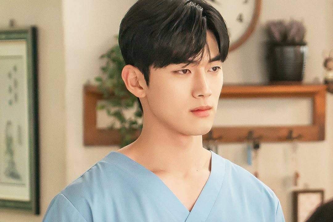 7 Sikap Bijak Hyun Chi Yeon di Drakor Doctor on the Edge, Panutan!