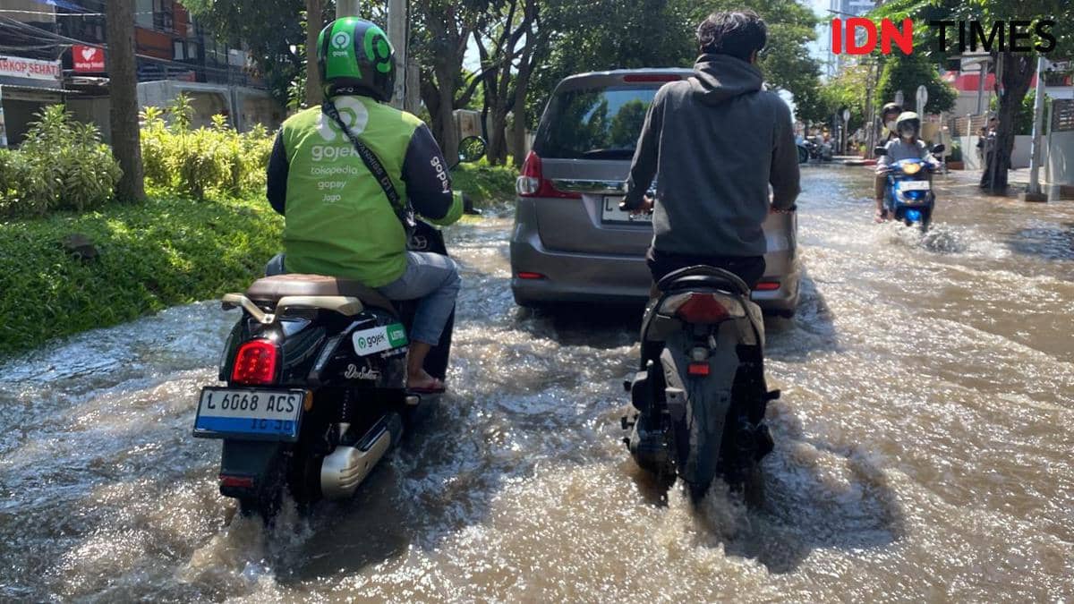 Eri Cahyadi Sebut Proyek Drainase Jadi Penyebab Banjir di Surabaya
