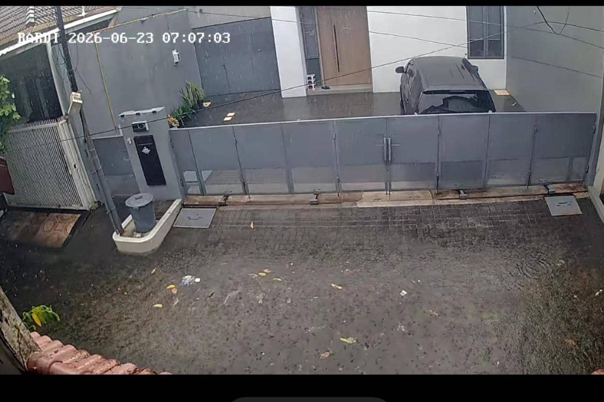 Surabaya Kembali Dikepung Banjir Pagi Ini, Berangkat Kerja Sulit