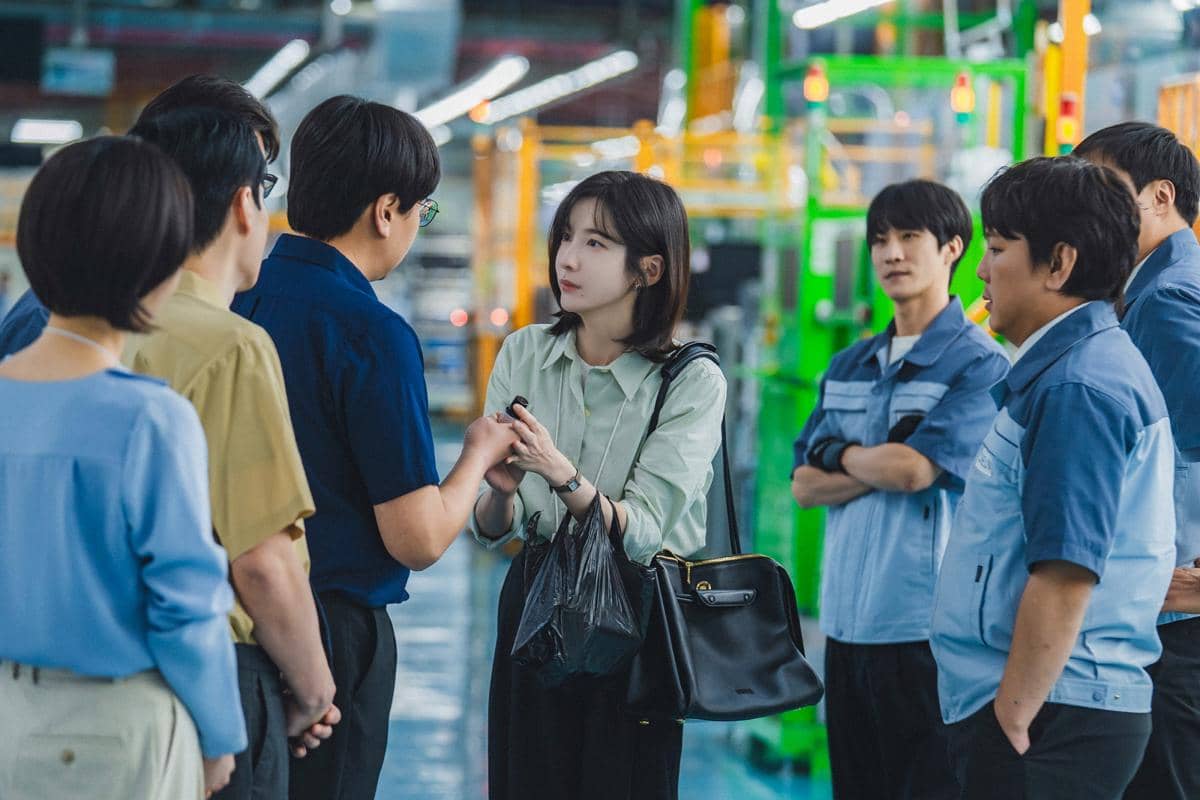 Still cut drama Korea See You at Work Tomorrow!