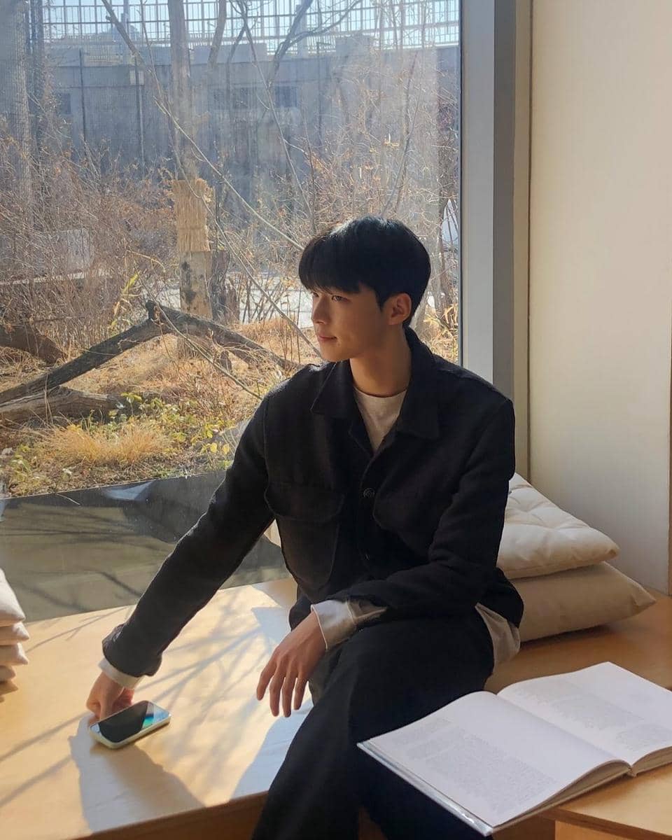 referensi style untuk study tour ala Kim Kang Min
