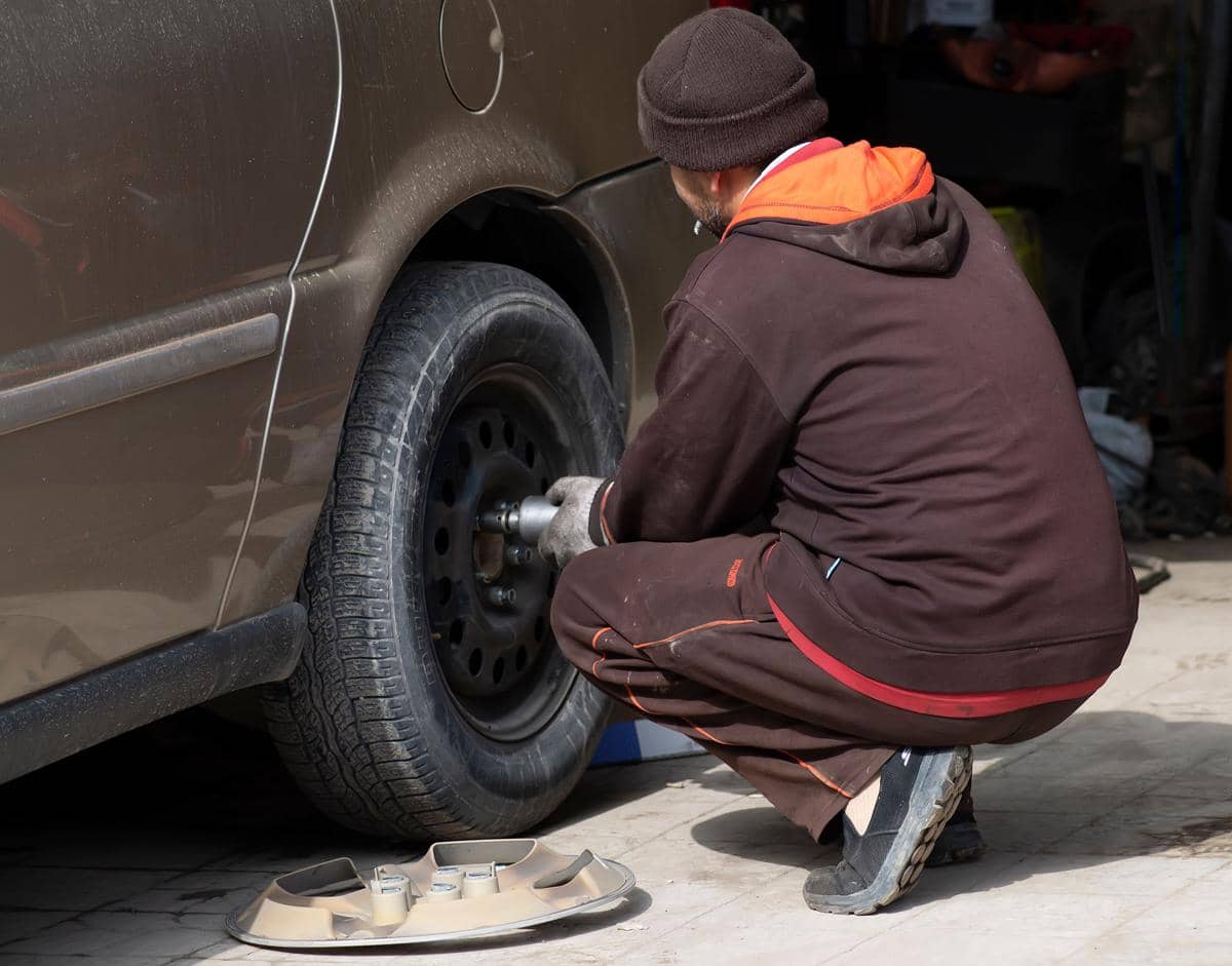 4 Cara Merawat Ban Serep Mobil Agar Tetap Prima Saat Darurat