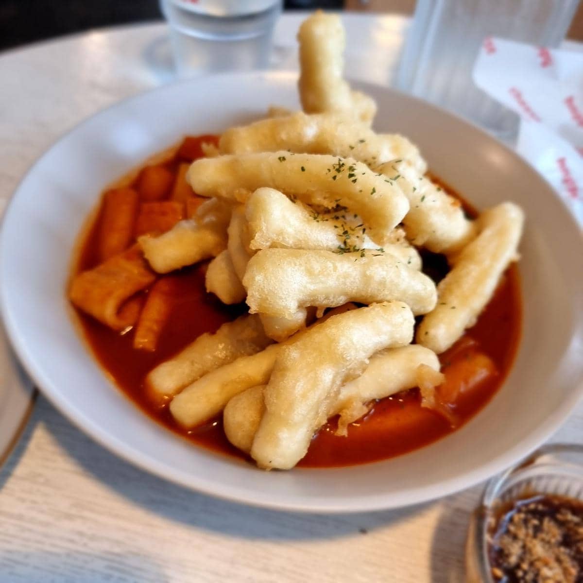 ilustrasi resep tteokbokki homemade