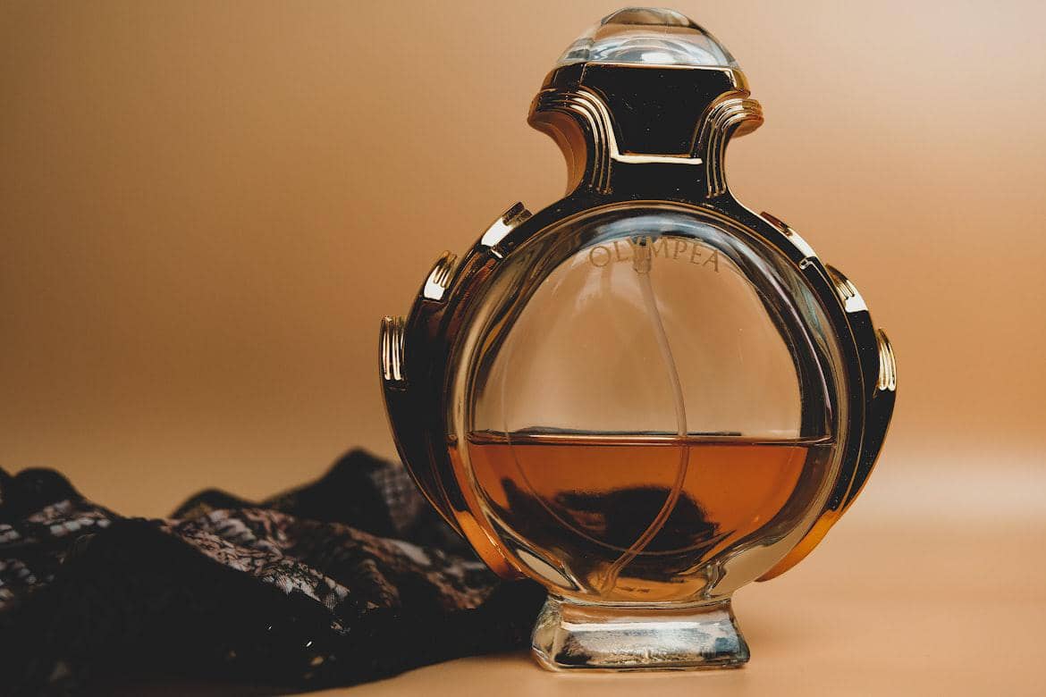 Ilustrasi parfum pria tahan lama