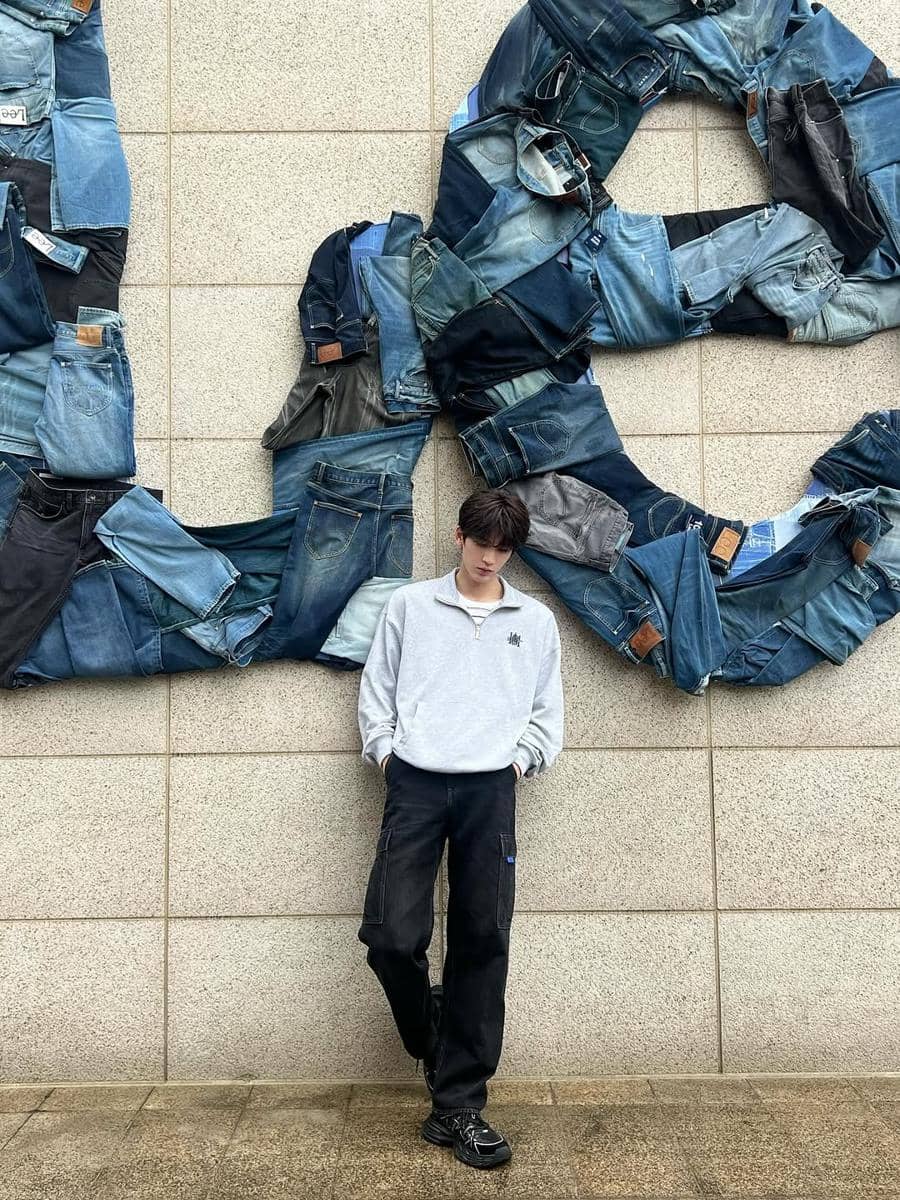 inspirasi daily outfit keren ala Zhang Ling He yang kekinian