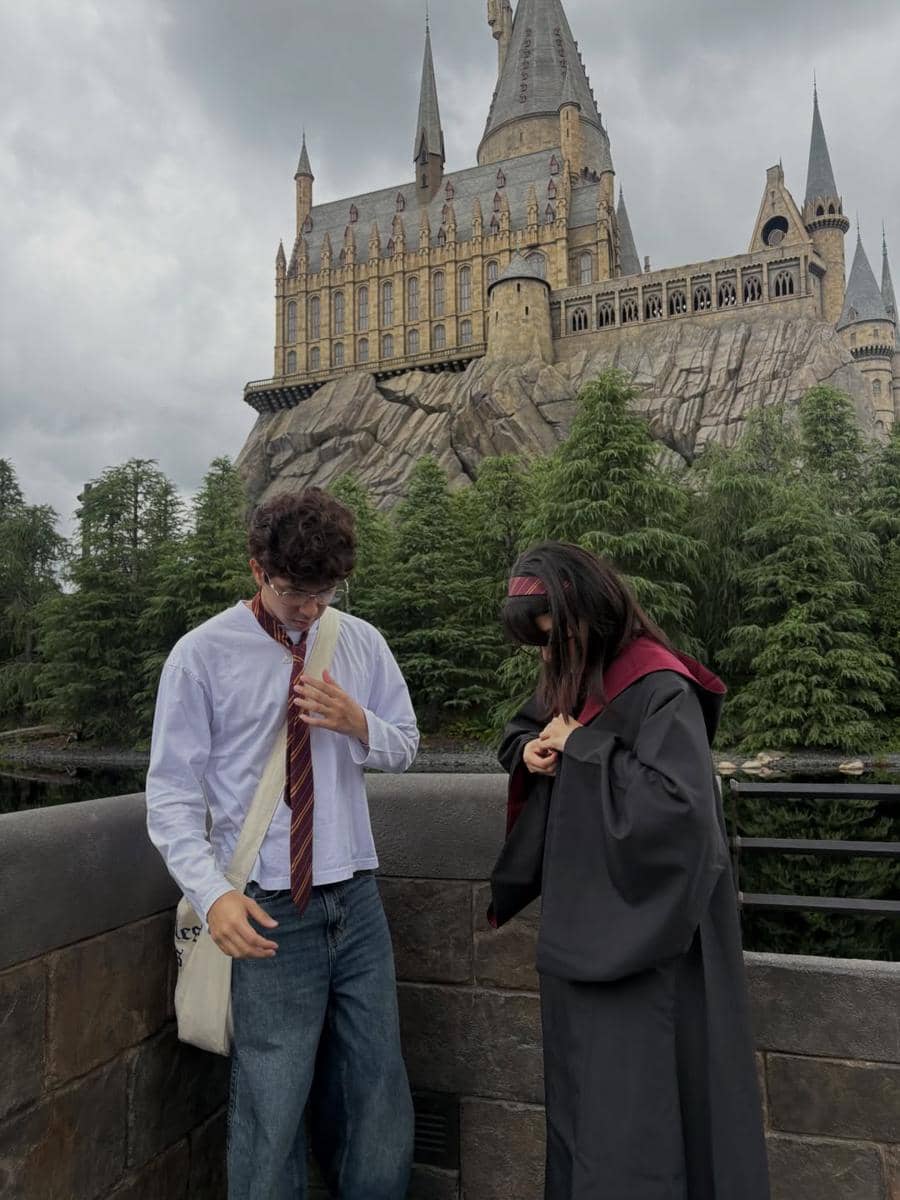 Abun Sungkar jalan-jalan di Universal Studio Jepang
