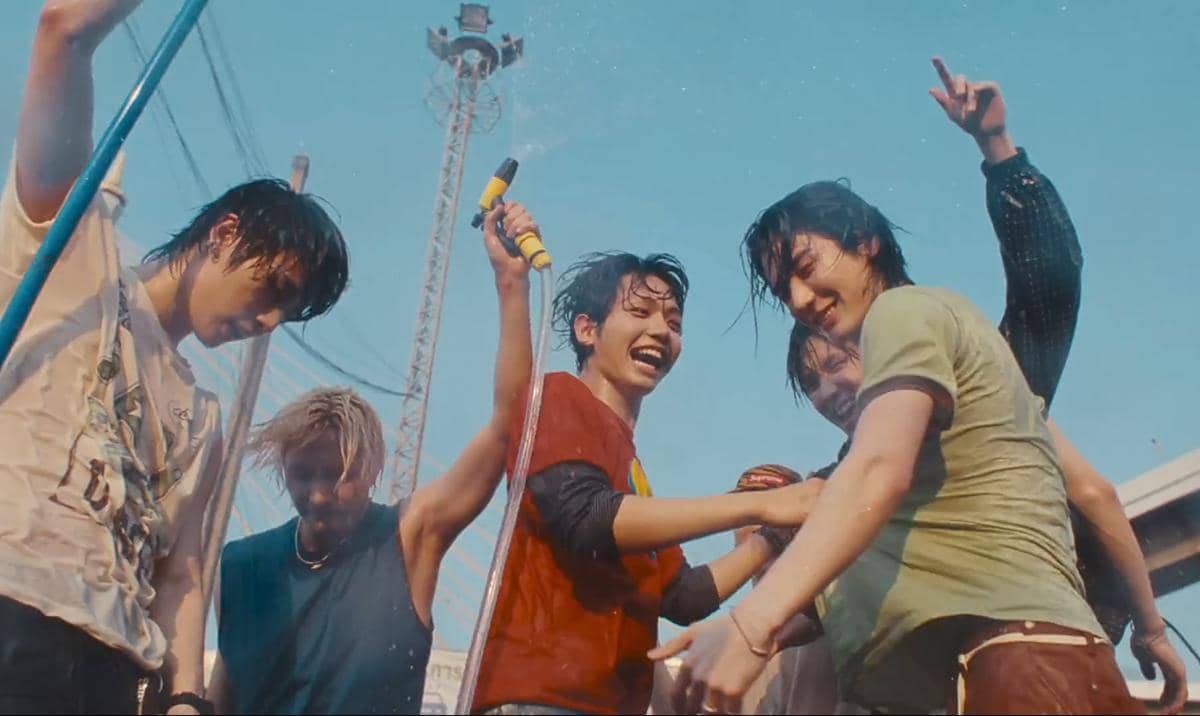 cuplikan MV ADIOS! dari BOYNEXTDOOR