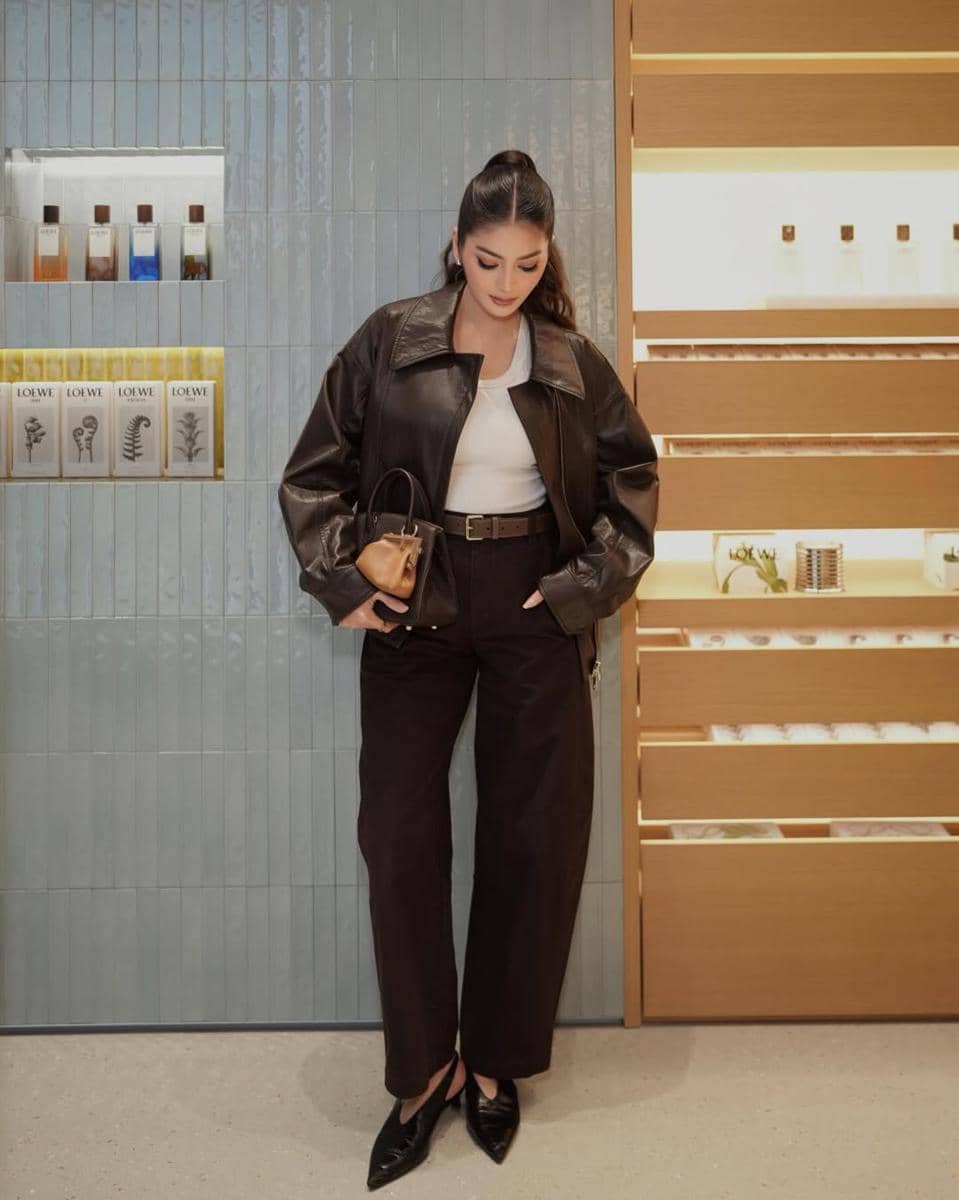 Inspirasi OOTD ala Debi Sagita
