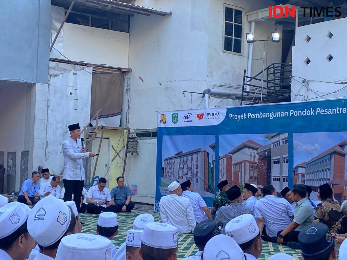 AHY: Ponpes Al Khoziny Dibangun Rp122 Miliar, Sudah 50 Persen