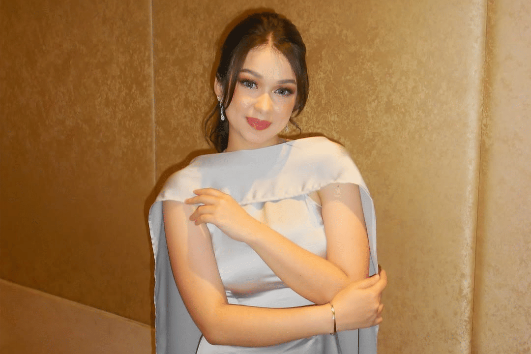Rebbeca Klopperr di pernikahan Beby Tsabina & Rizki Aulia