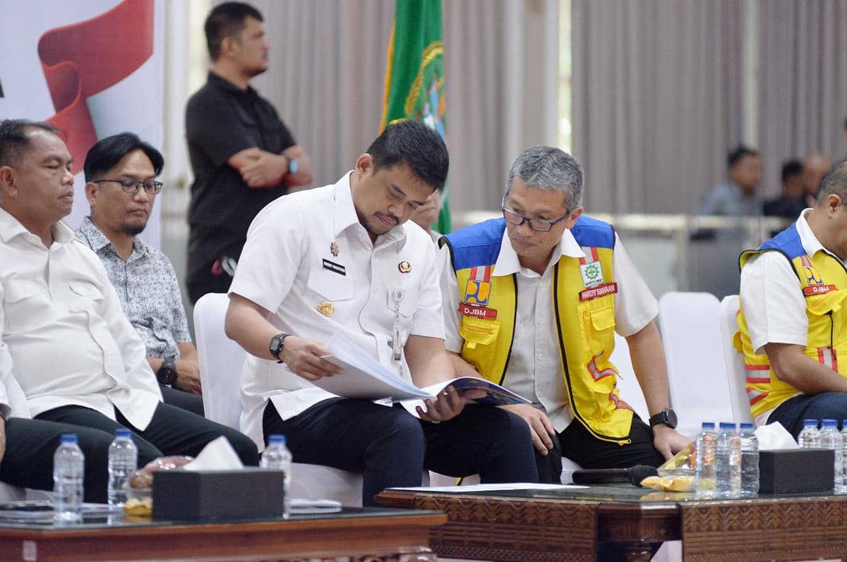Gubsu hadiri peresmian inpres jalan daerah (3).jpg.jpeg