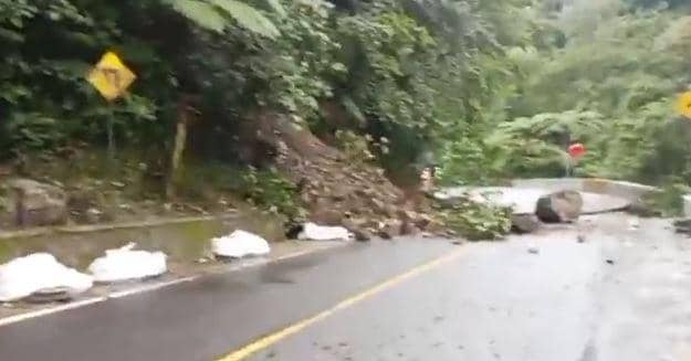 Longros di Jalur Lembah Anai (Foto: Istimewa)