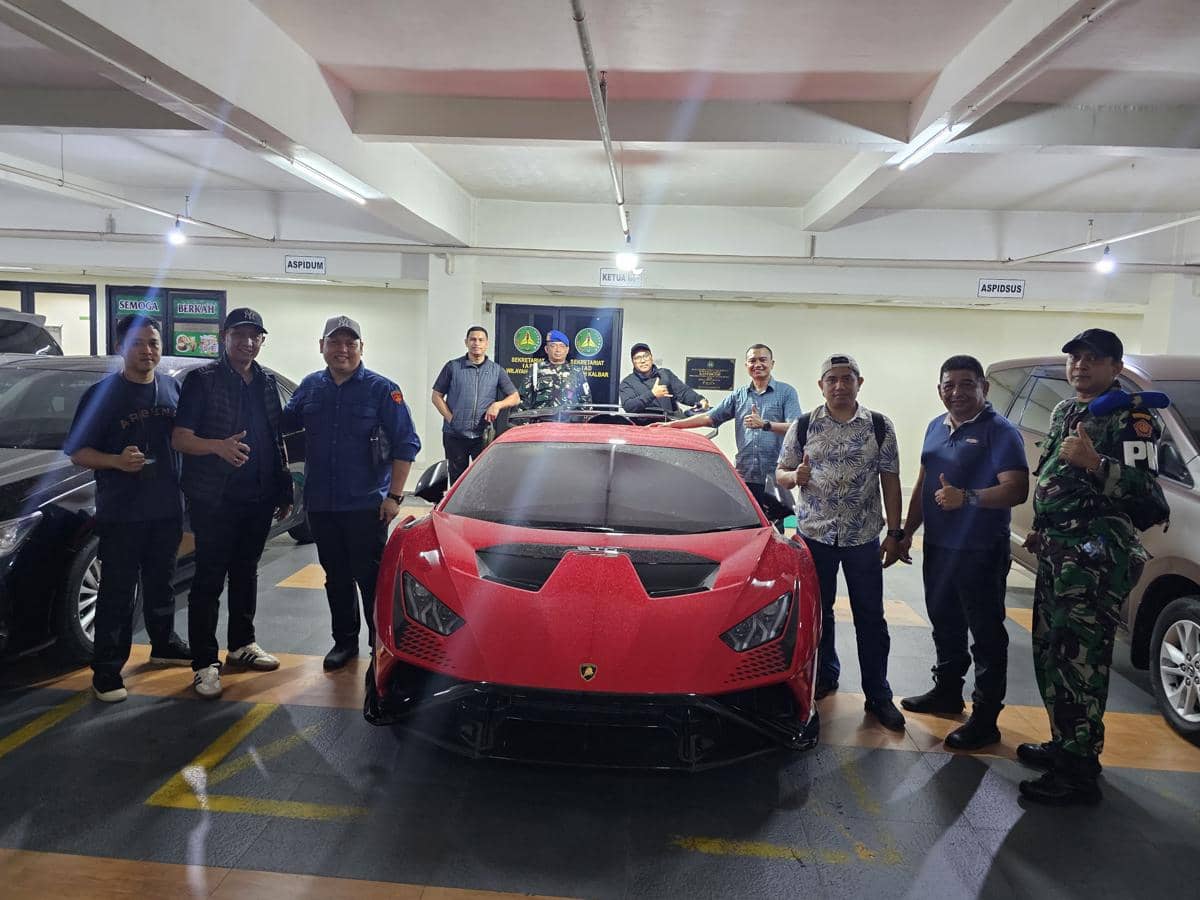 Kejagung Sita Lamborghini hingga Ekskavator di Kasus Bauksit Kalbar
