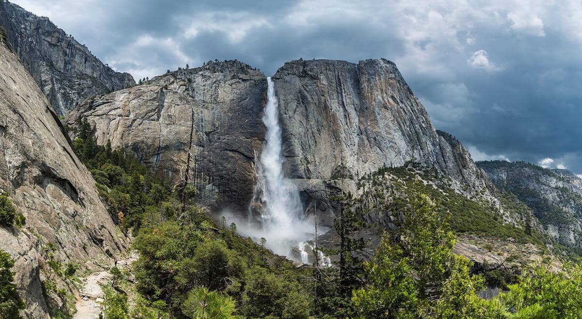 potret tebing-tebing National Park Yosemite