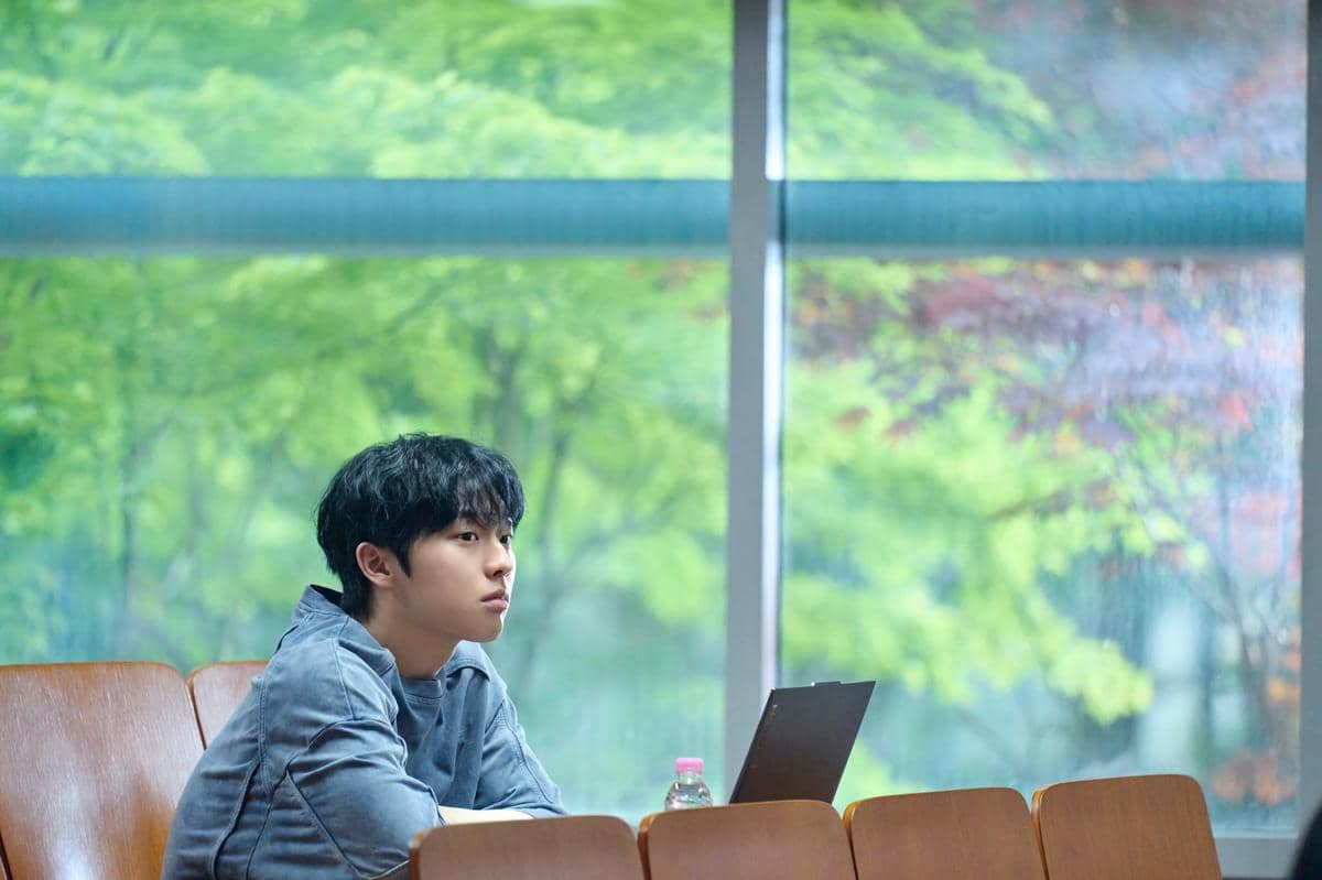 Choi Hyun Wook di Notes from the Last Row