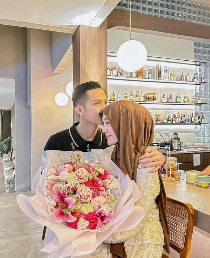Kebersamaan Larissa Chou dan Ikram Rosadi (instagram.com/larissachou)