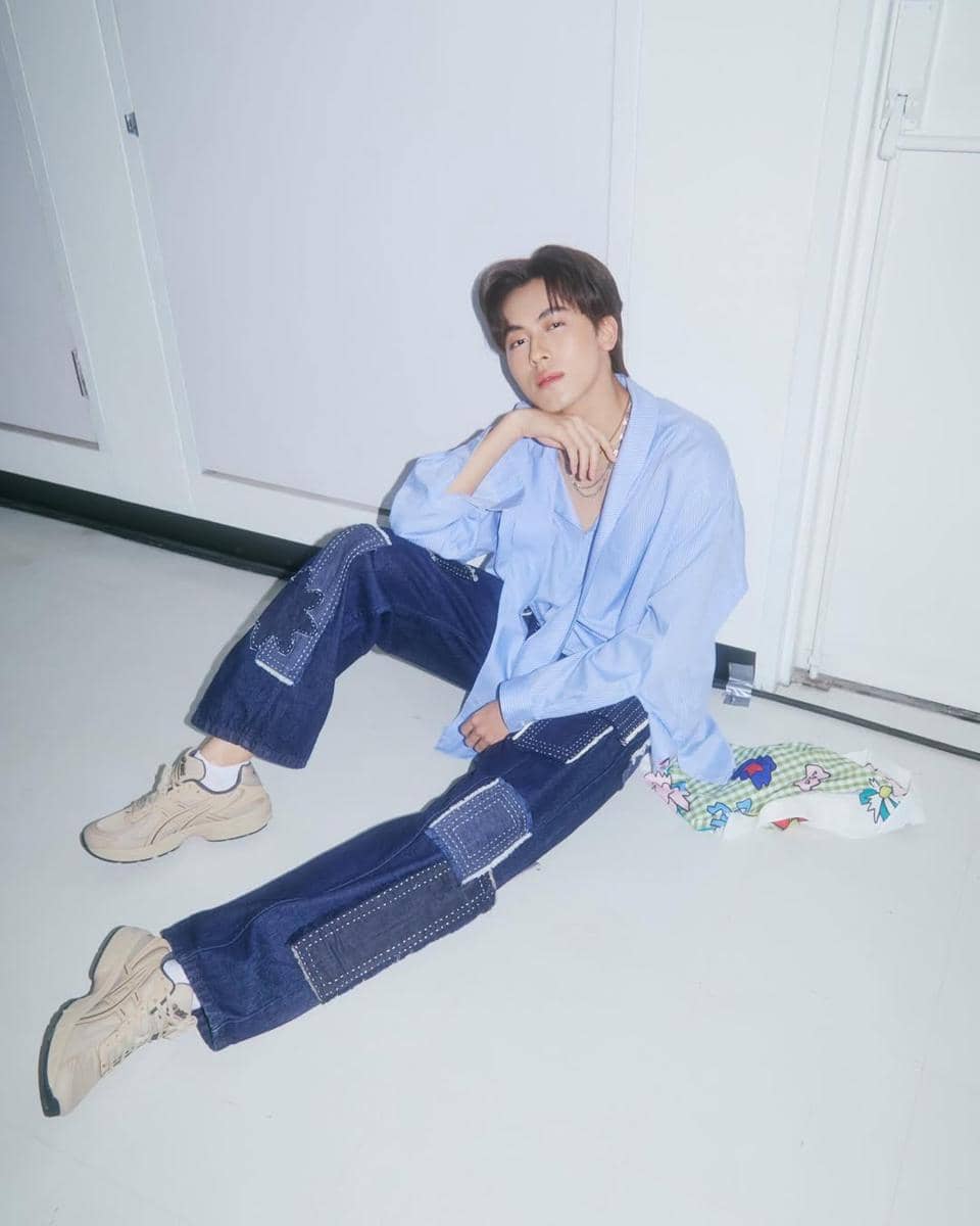 Style Pakai Sneakers ala Gorn Proxie