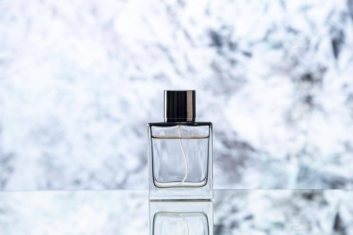 5 Rekomendasi Parfum dengan Wangi Aromatik, Tahan Lama!