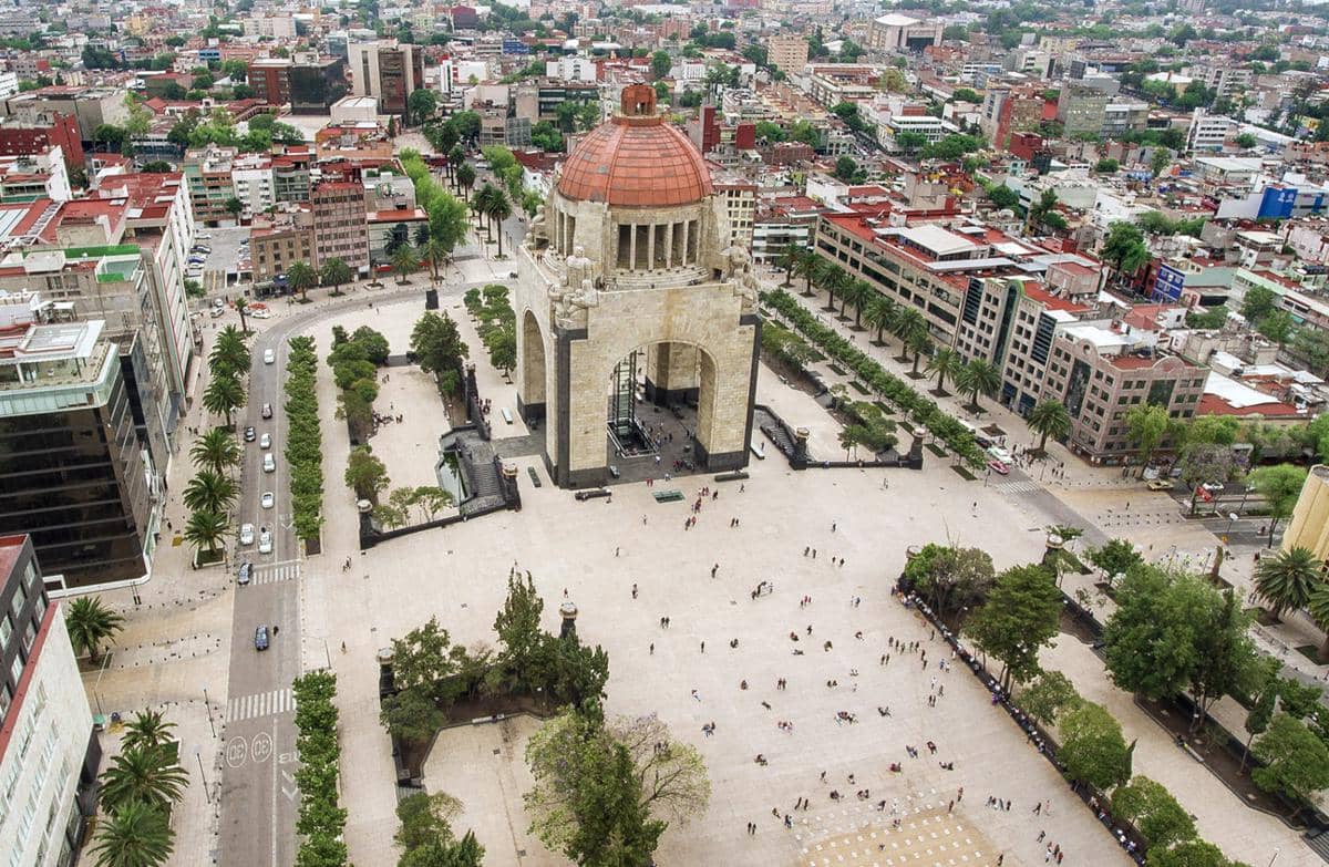 ilustrasi suasana Mexico City 