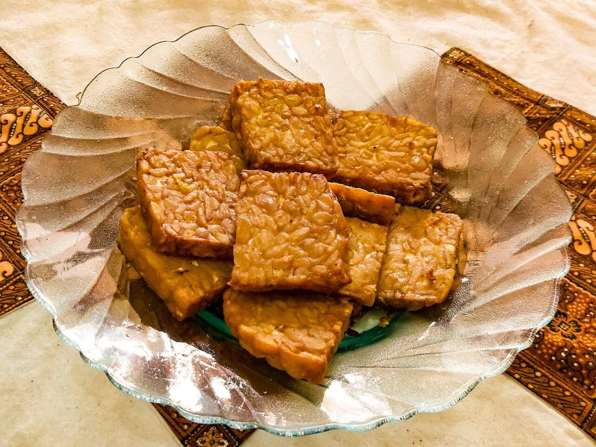 ilustrasi tempe goreng
