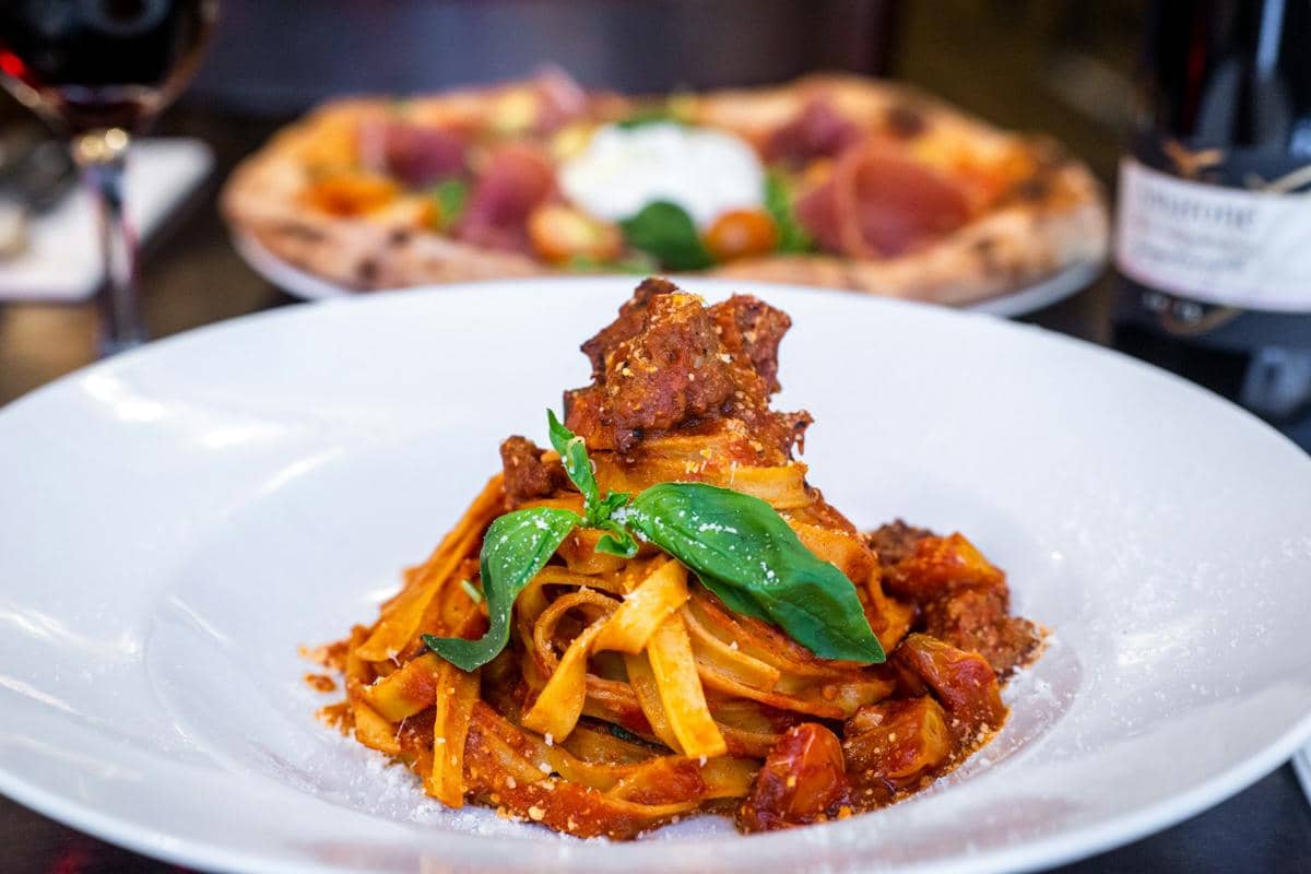 Resep Tagliatelle Tomat dan Nduja Ala Italia, Saus Pedas Kaya Rasa