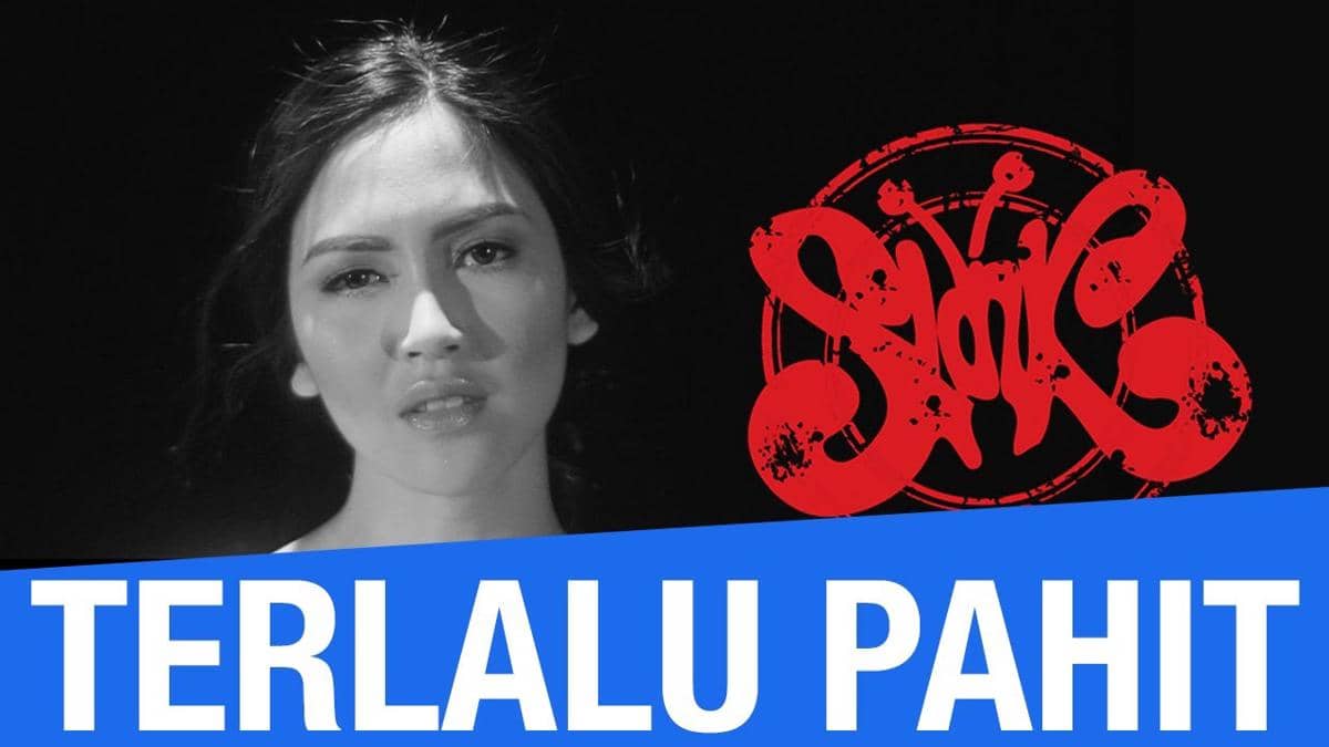 cuplikan video klip "Terlalu Pahit"