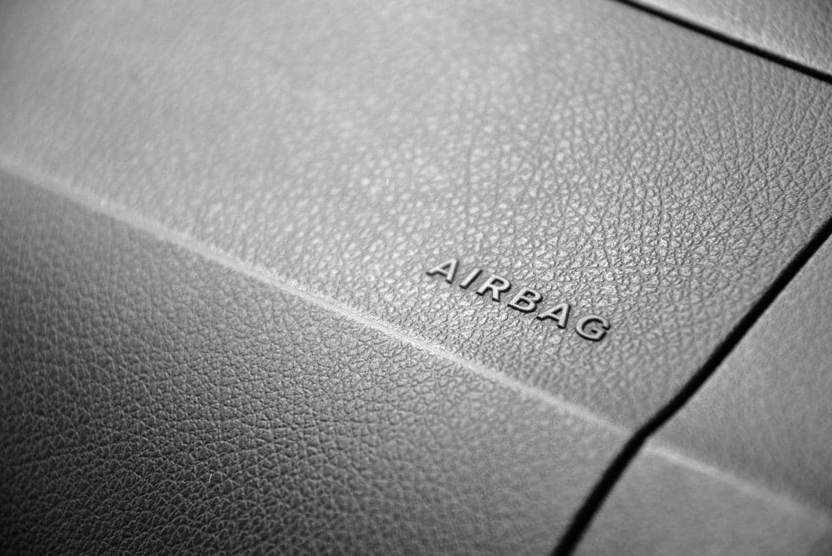 Bagaimana Airbag Tahu Kapan Harus Mengembang?